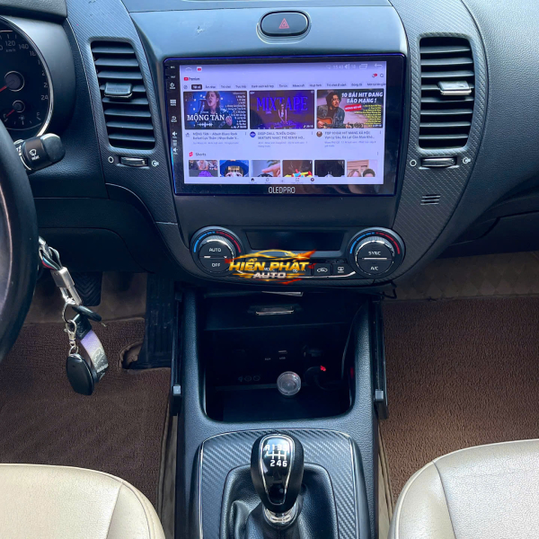 CERATO 2017 TRẮNG AT