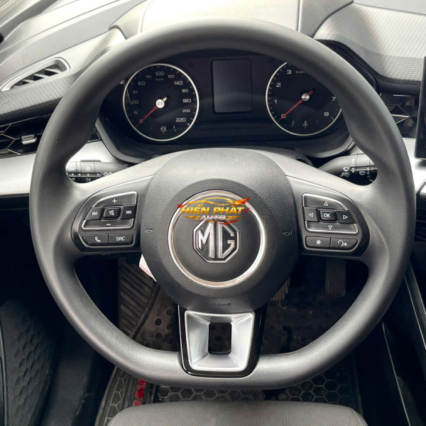 MG5 2023 AT